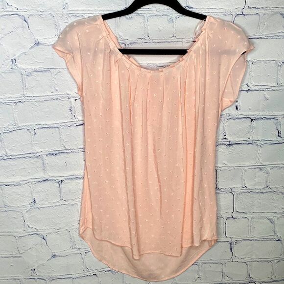 Soft Pleated Pink Blouse - Picture 2 of 6